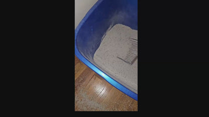 Arenero automático inteligente para gatos de 75L, con tapa abierta.